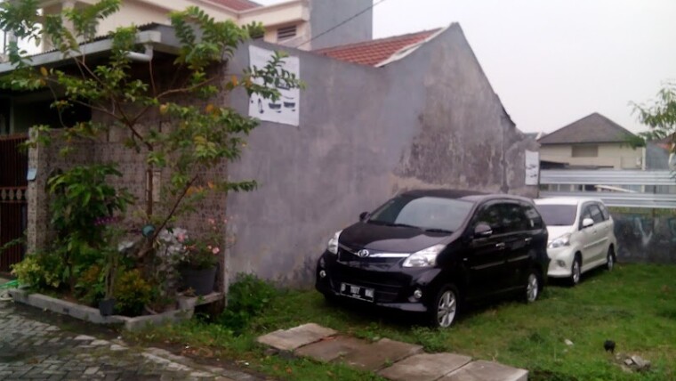 Usman Rent Car (0) in Kec. Gununganyar, Kota Surabaya