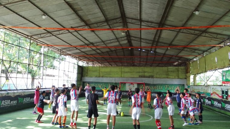 Romantis Futsal (0) in Duren Sawit, Kota Jakarta Timur
